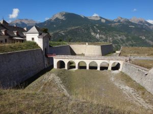 Mont-Dauphin (pont à bascule au dessus des fossés)